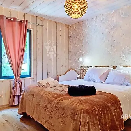 La Montagne Holiday home *